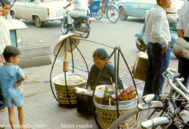 http://www.vnafmamn.com/saigon_photo/Saigon_Old17.jpg