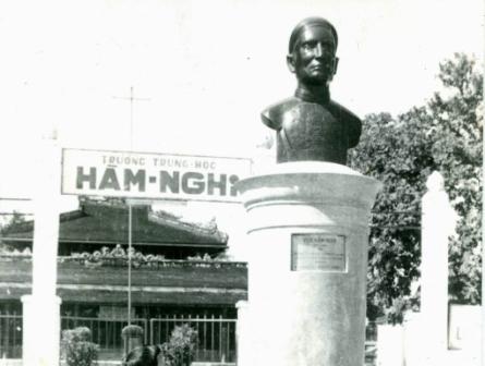 Image result for hình ảnh trường trung học H m Nghi (Huế)