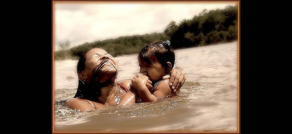 Comunity Nova Esperana, Bar people. Cuieiras river, tributary of the Rio Negro, Amazonia, Brazil